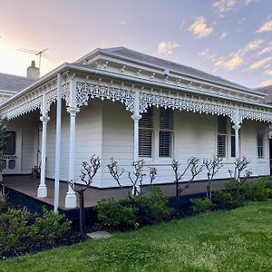 Villa Camberwell'S Lyrical Vintage Abode à Ville de Ville de Melbourne Exterior photo