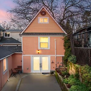 Villa The Carriage House Chic Treetop Loft And Hot Tub à Grass Valley Exterior photo