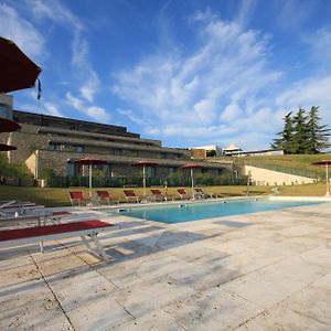 Hotel Ca' Del Lupo à Montelupo Albese Exterior photo