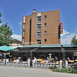 Hotel Martinshof à Zuchwil Exterior photo