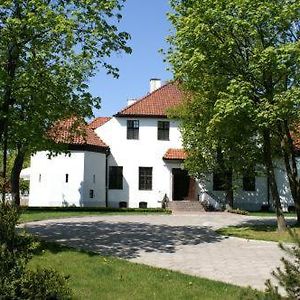 Bed and Breakfast Bialy Dwor à Kwidzyn Exterior photo