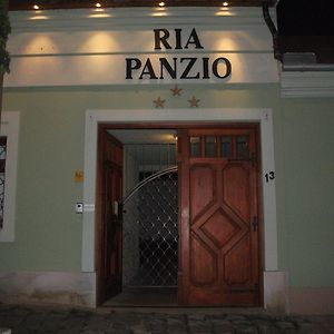 Bed and Breakfast Ria Panzio à Esztergom Exterior photo