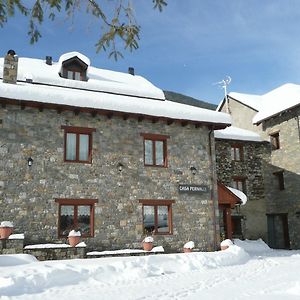 Hotel Hostal Pernalle à Erill la Vall Exterior photo