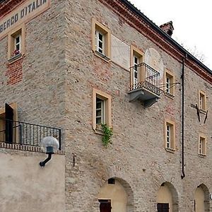 Maison d'hôtes Dimora Storico Romantica Il Sole E La Luna à Cerretto Langhe Exterior photo