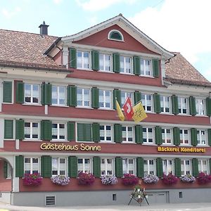 Hotel Gaestehaus Sonne à Bütschwil Exterior photo