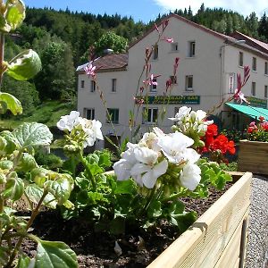 Hotel Les Cevennes à Saint-Cirgues-en-Montagne Exterior photo