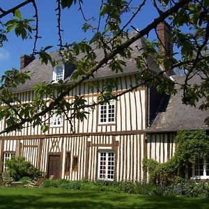 Bed and Breakfast La Charretterie à Bacqueville-en-Caux Exterior photo