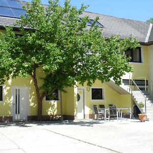 Villa Peterseil'S Radl Zimmer à Mauthausen Exterior photo