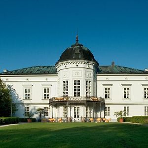 Park Hotel Tartuf Beladice Exterior photo