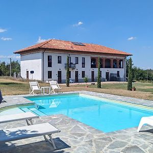 Bed and Breakfast Casa Felmar à Incisa Scapaccino Exterior photo