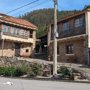 Hotel Las Casas De Isu à Villaviciosa  Exterior photo