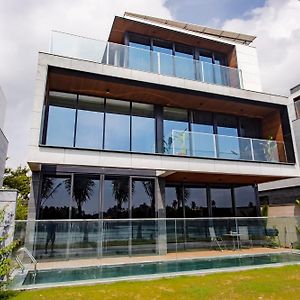 Luxury Villa With 5 Bedrooms River View Đà Nẵng Exterior photo