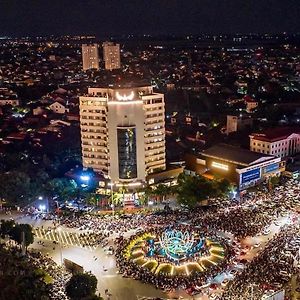 Hotel Muong Thanh Grand Phuong Dong à Vinh Exterior photo