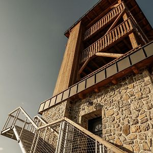 Hotel Gostilnica Orle - Sleeping In The Tower à Škofljica Exterior photo