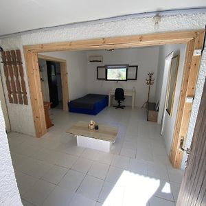 Appartement יחידת דיור בסביבה ירוקה ושקטה בצמוד למכללת אורנים à Tiv‘on Exterior photo