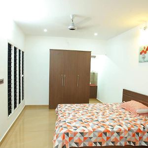 Kafeel Homes - Studio Room Kochi Exterior photo