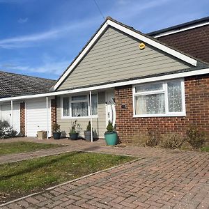 Cozy 3 Bedroom Bungalow In Rural Location Ashwell Exterior photo