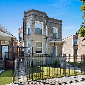 Newly Rehabbed Greystone With 2 Private Apartments, Backyard, Garage, Laundry, Close To Expressway Chicago Exterior photo