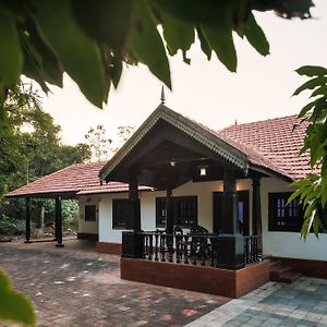Villa Ashriel Farm House By Ewa Properties à Mangalore Exterior photo