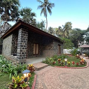 Villa Tattvamasi Retreat à Bombay Exterior photo