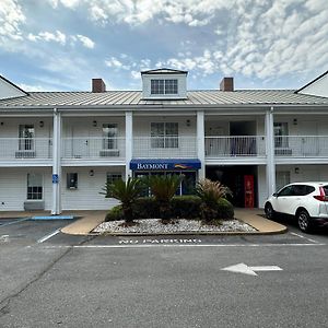 Baymont By Wyndham Thomasville Exterior photo