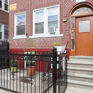 Studio, One And Two Bedroom Apartments - Bronx New York Exterior photo