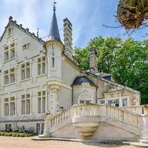 Awesome Home In Lencloître Room photo