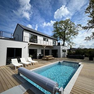 Villa Avec Piscine En Baie Mont St Michel Dans Un Parc Arbore Le Val-Saint-Père Exterior photo