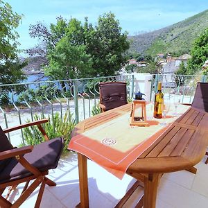 Apartments Seafront Silence Trstenik  Room photo