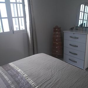Appartement Maderalzinho à Mindelo Room photo