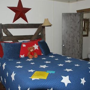 Cowboy Country Inn Escalante Room photo