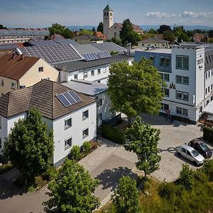 Aparthotel Gaestehaus Wenisch à Straubing Exterior photo