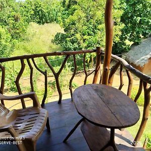 Hotel Sigiriya Rock Gate Tree House Exterior photo