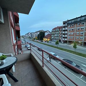 Appartement Carolija 2 à Brčko Exterior photo