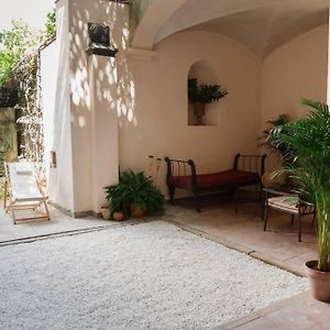 Appartement Casa Aguila Casco Antiguo Patio Privado à Caces Exterior photo
