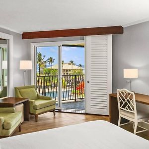 King Bed Pool Ocean View Room At The Beach Front 4-Star Resort Lihue Exterior photo