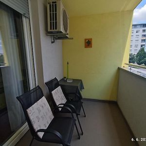 Appartement Dalija Apartman à Zagreb Exterior photo