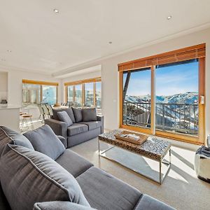 Appartement Schnapps Penthouse Ski Apt With Undercover Parking à Mount Hotham Exterior photo