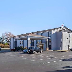 Quality Inn Spartanburg Exterior photo