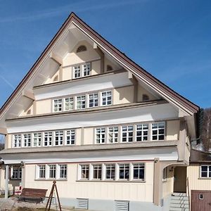 Villa Ferienhaus Lindeli, Ehemalige Holzofenbackerei à Sankt Peterzell Exterior photo