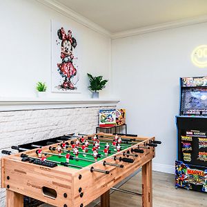 Villa Close To Disney! Luxe Living With Arcade & Foosball à Fullerton Exterior photo