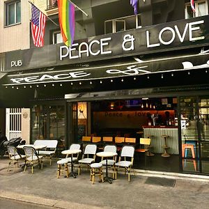 Peace & Love Hostel Paris Exterior photo