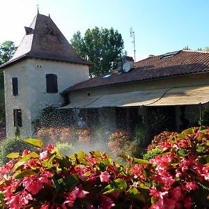 Hotel Moulin Rouhaud à Montboyer Exterior photo