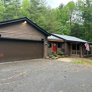 Villa Camp Pinecone In Brantingham, Ny à Glenfield Exterior photo