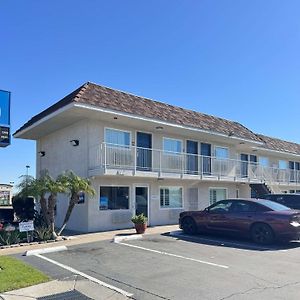 Motel 6 Ontario Airport Exterior photo