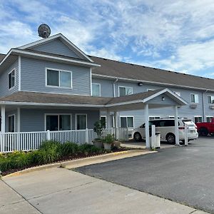 Days Inn By Wyndham Ames Exterior photo