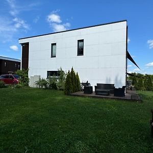 Appartement Terraced House In Quiet Neighborhood à Tartu Exterior photo