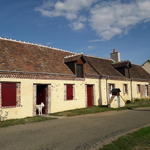 Gîtes les Terriers Saint-Jean-Froidmentel Exterior photo