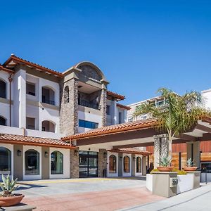 La Quinta Inn & Suites By Wyndham Santa Cruz Exterior photo