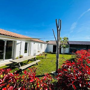 Gîte de caractère à moins de 10min des plages Saint-Michel-en-l'Herm Exterior photo